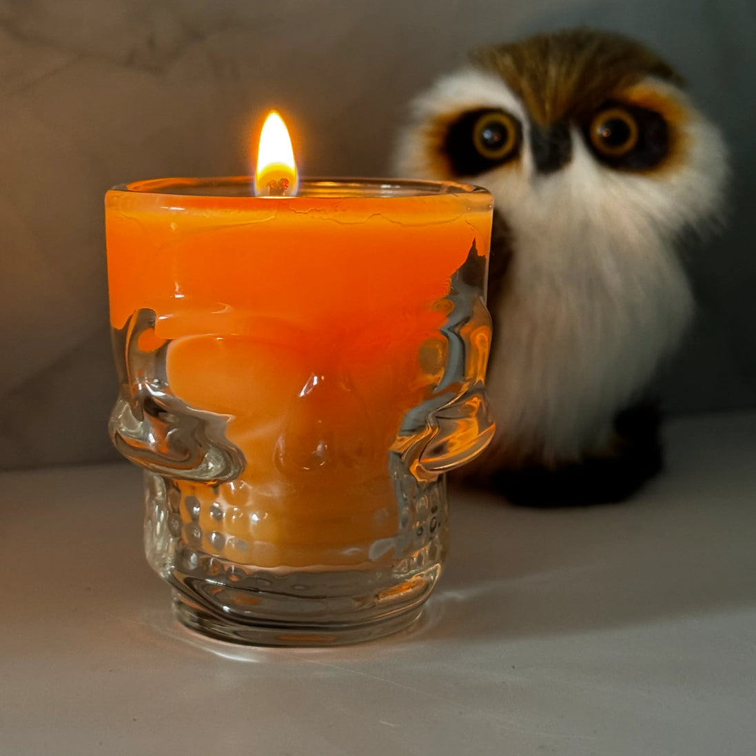 Bourbon Kürbis – Duftkerze im Totenkopfglas